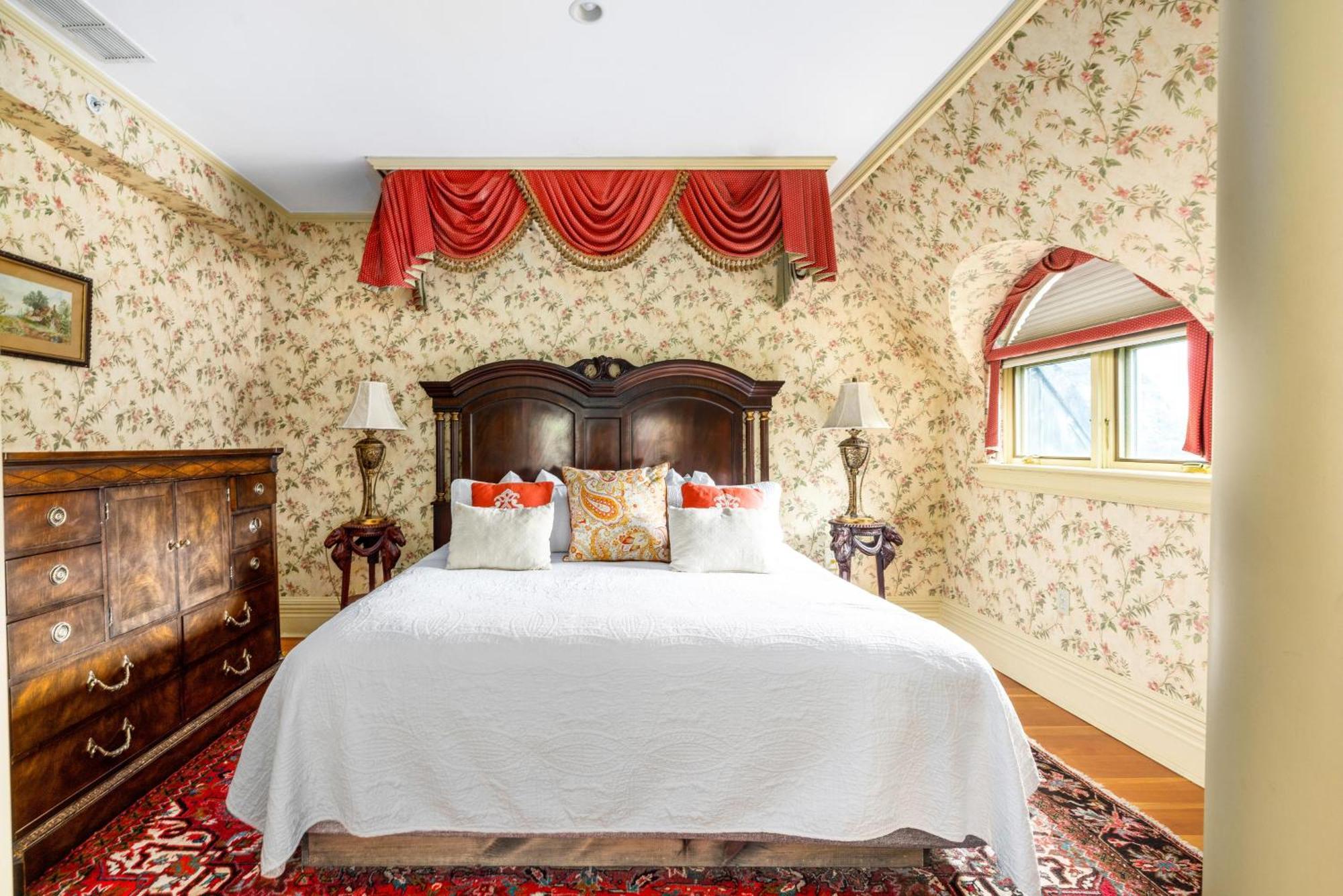 The Inn At Erlowest Лейк Джордж Екстериор снимка